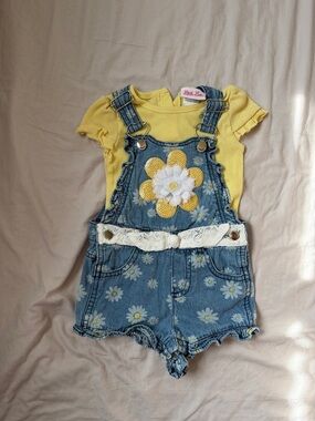 Little Lass Yellow Ribbed Tee with Daisy Denim Shortalls